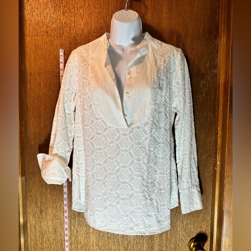 Banana Republic LIMITED EDITION eyelet/lace pullover tunic top. Size S.